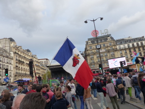 Petit moment de flottement entre la fin de la manif et le début de la troisième mi-temps