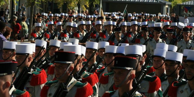Millau. Pas de défilé du 11 novembre pour la Légion à cause d’une dizaine d’antimilitaristes