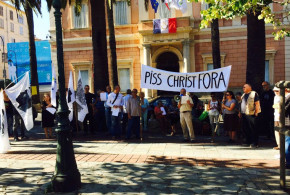 Manifestation anti Piss Christ à Ajaccio